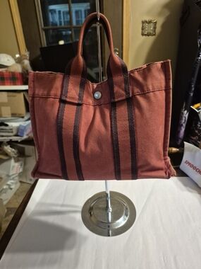 Hermes Tote Authentic Small. FC...
